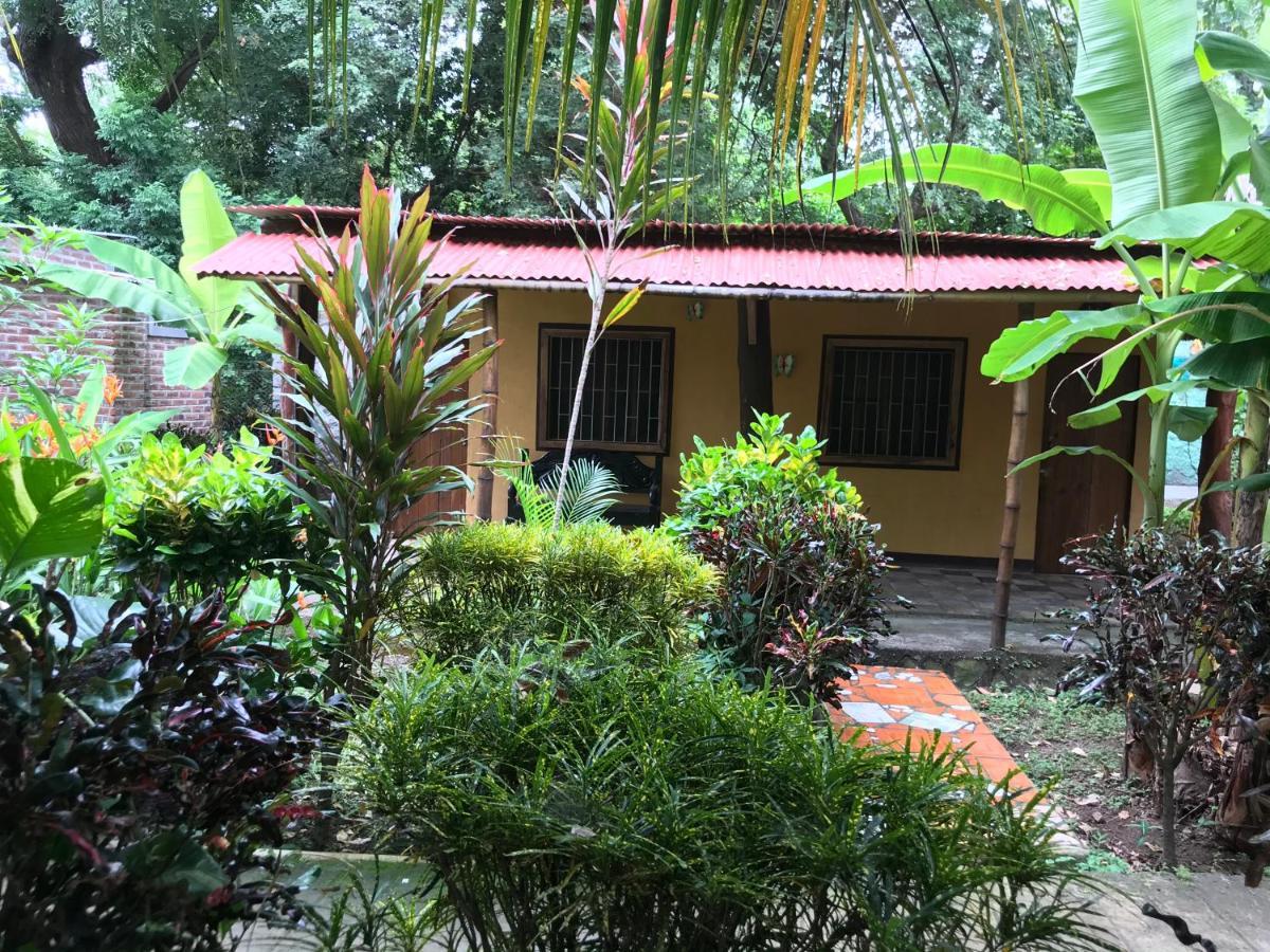 Hostal Asi Es Mi Tierra Balgue Ngoại thất bức ảnh
